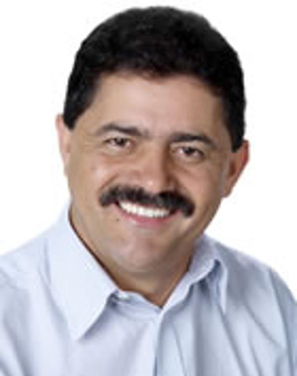 perfil_parlamentar_Valuar Barros