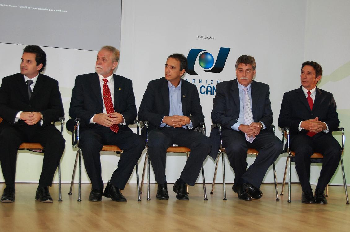 Gaguim participa da abertura do fórum Gaguim participa da abertura do fórum