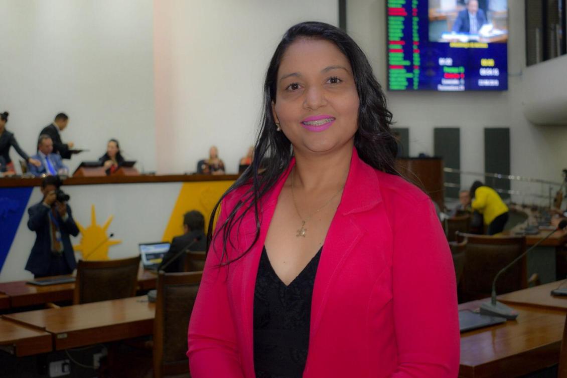 No Dia da Mulher Vanda Monteiro lembra trajetória para chegar até o legislativo estadual.