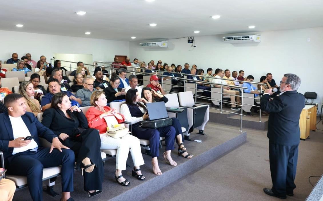 Projeto é coordenado pela Escola do Legislativo Projeto é coordenado pela Escola do Legislativo
