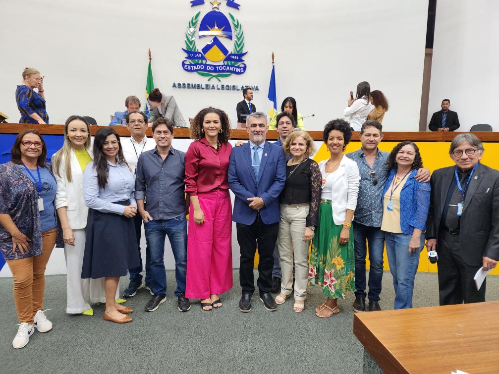 Jornalistas acompanharam a votação na Sessão desta quinta, 6.