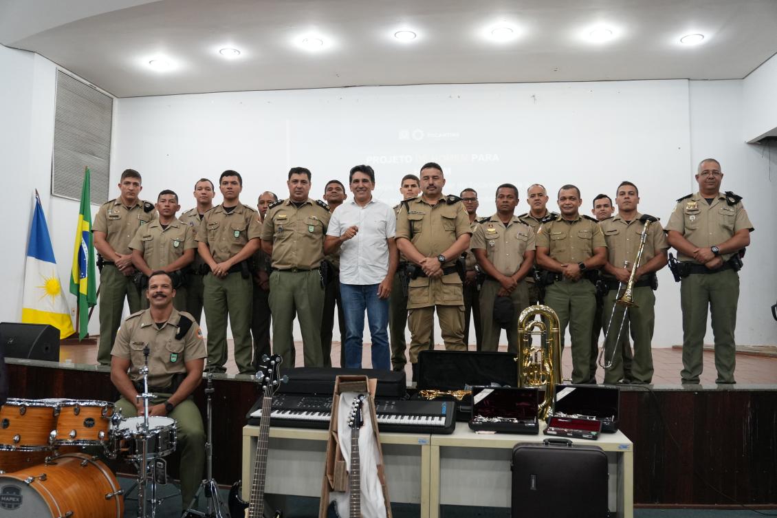 Na ocasião, Geo também recebeu homenagem do Corpo Musical da Polícia Militar.