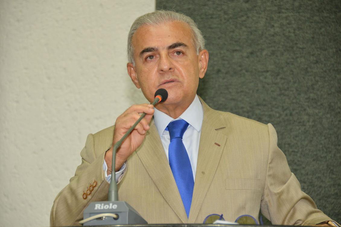 Deputado alerta que é gravíssima a perda de recursos naturais no Estado Deputado alerta que é gravíssima a perda de recursos naturais no Estado
