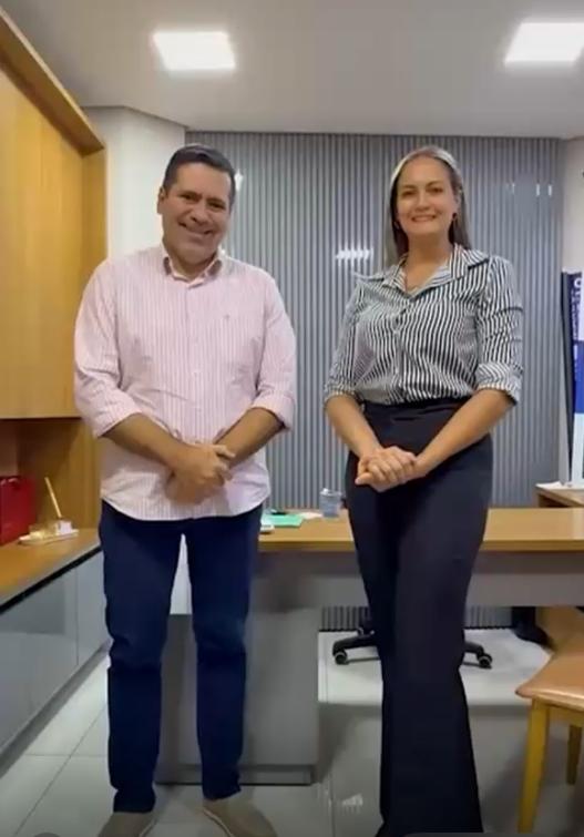 Um vídeo nas redes sociais mostra a vereadora Daiana Tavares agradecendo o apoio do parlamentar