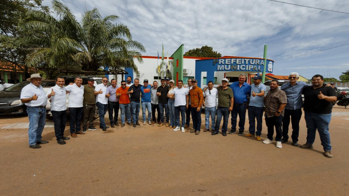 Além de prestigiar as festividades, o deputado destinou uma emenda no valor de 100 mil reais. 