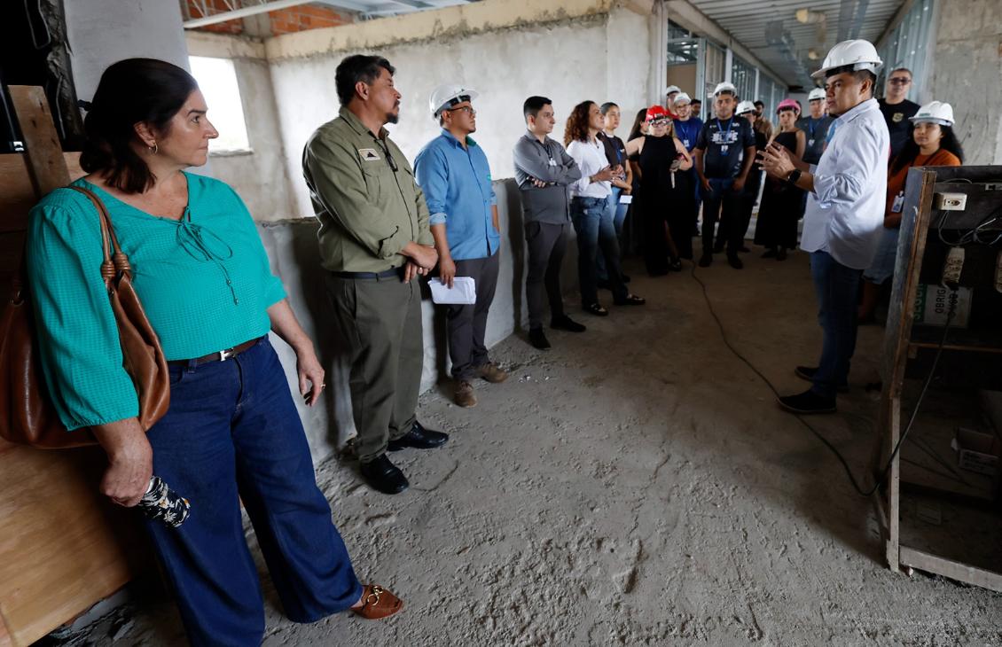 Diretores visitam a obra e conhecem detalhes das novas instalações