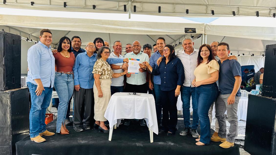 Projeto prevê 611 lotes e 100 casas populares em comemoração aos 62 anos do município Projeto prevê 611 lotes e 100 casas populares em comemoração aos 62 anos do município