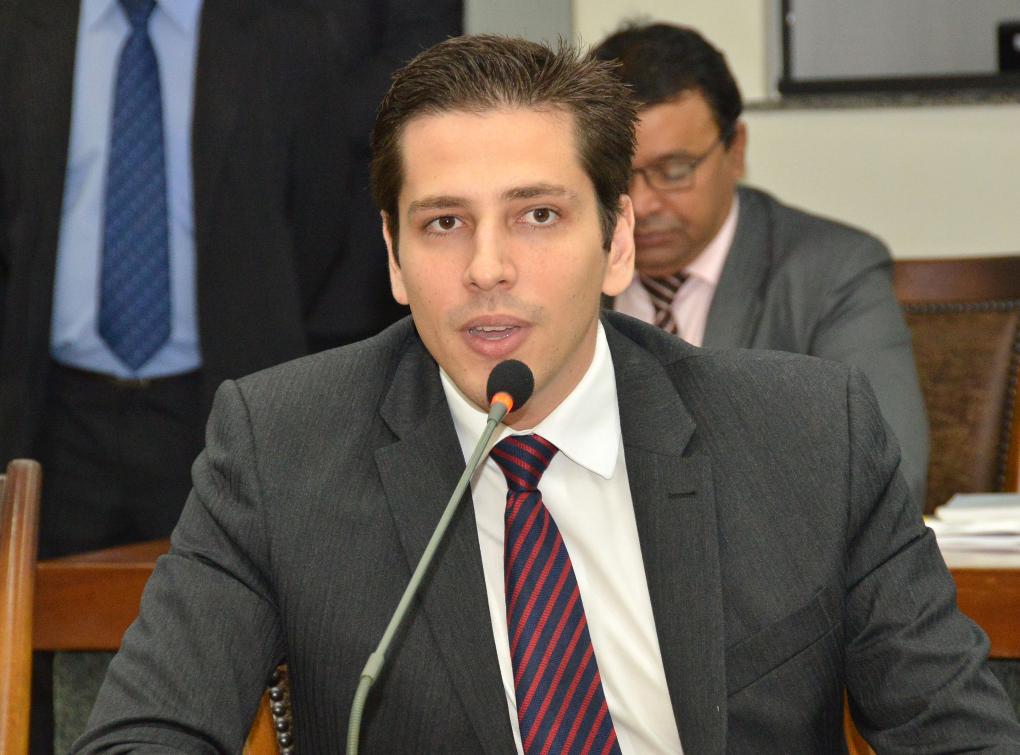 Proposta é de autoria do deputado Olyntho Neto