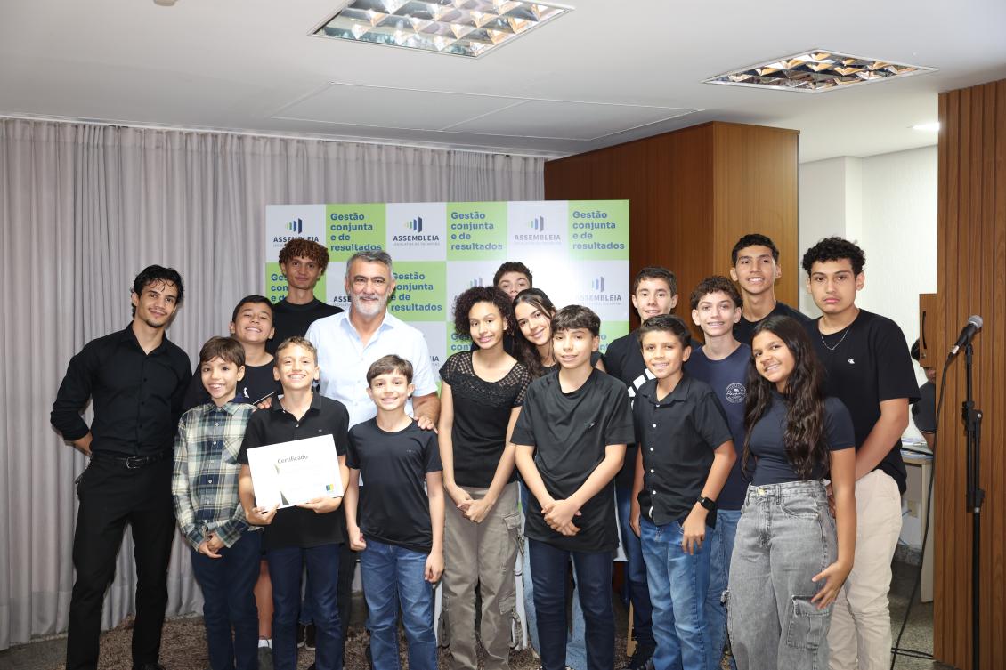 Cursos são oferecidos pela Escola do Legislativo para servidores e comunidade em geral.