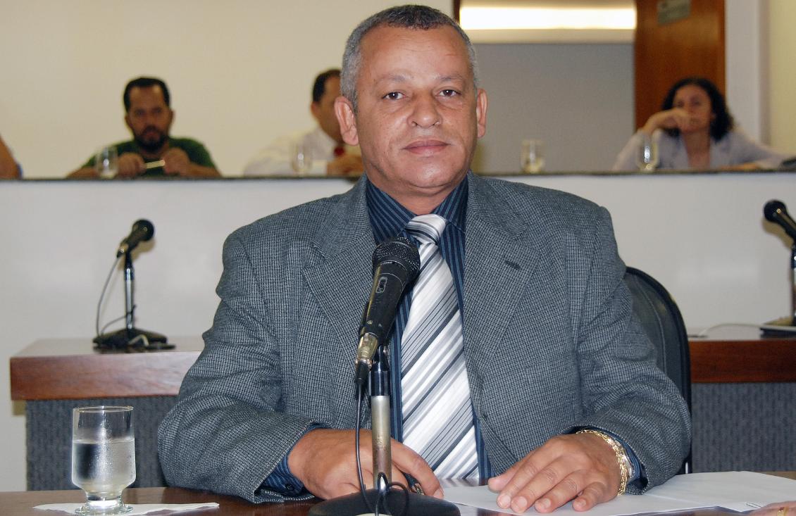 Iderval Silva requer homenagem a tocantinenses Iderval Silva requer homenagem a tocantinenses