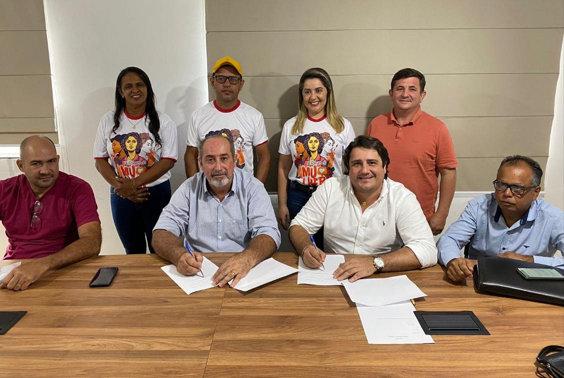 Eduardo Fortes e prefeito de Aliança firmam parceria em benefício da comunidade