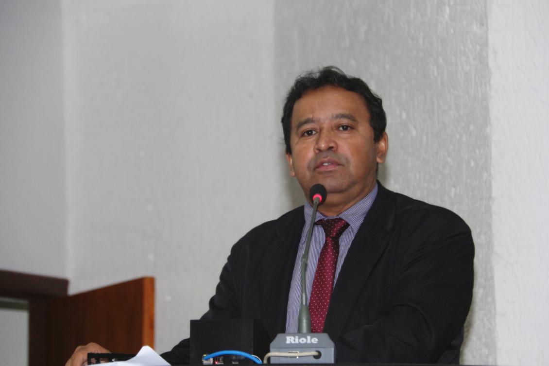 Segundo Elenil, escola irá beneficiar moradores de três conjuntos habitacionais da cidade Segundo Elenil, escola irá beneficiar moradores de três conjuntos habitacionais da cidade