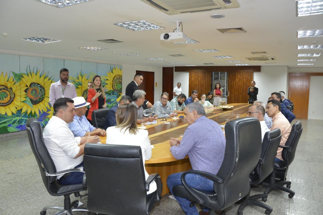 Reunião foi presidida pelo deputado Gutierres Torquato