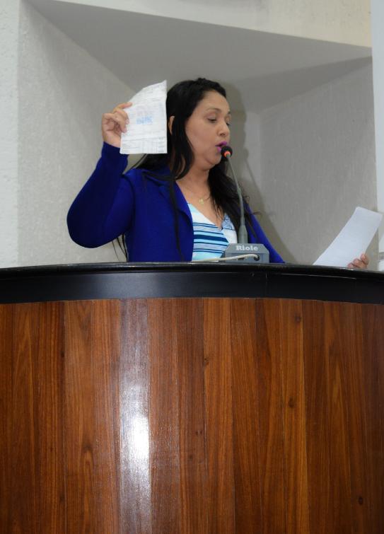 Deputada Vanda Monteiro questionou o representante da empresa sobre o porquê de preços tão absurdos