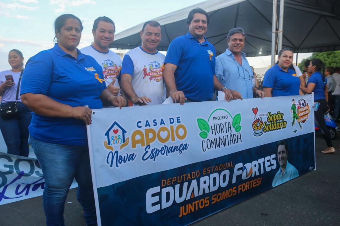 Em desfile cívico em Gurupi, deputado Eduardo Fortes é aplaudido pela comunidade