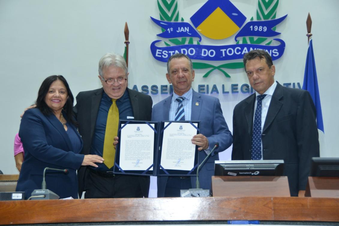 A sessão solene aconteceu na tarde desta quarta-feira, 29