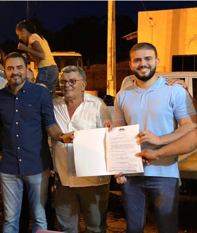 Léo Barbosa participa de assinatura da ordem de serviço Léo Barbosa participa de assinatura da ordem de serviço