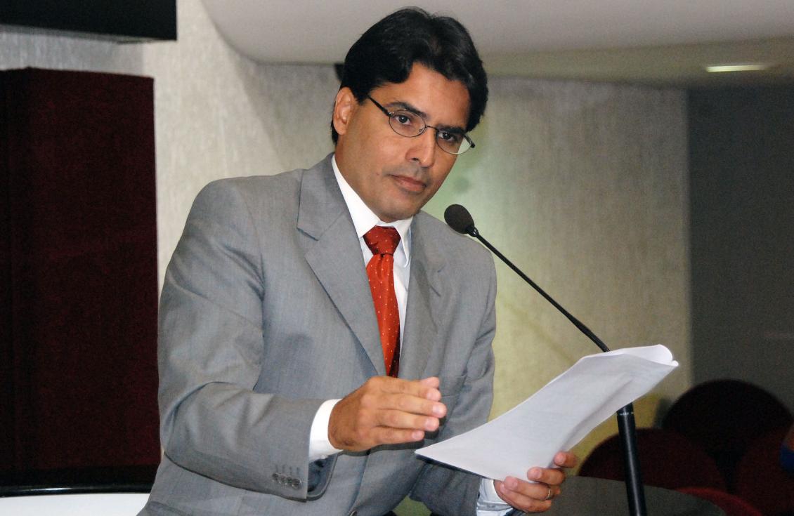 Lelis fala sobre reclamações de candidatos Lelis fala sobre reclamações de candidatos