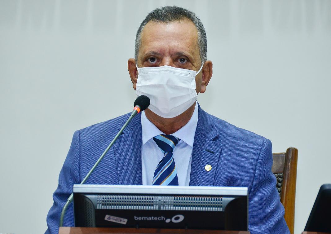 Deputado Antonio Andrade destaca a importância do Servidor Público