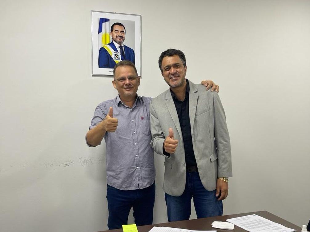 Deputado Luciano Oliveira e o presidente da Ageto Márcio Pinheiro.