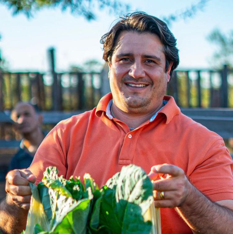 Deputado entrega gratuitamente 78 toneladas hortifrútis para 20 mil famílias tocantinenses