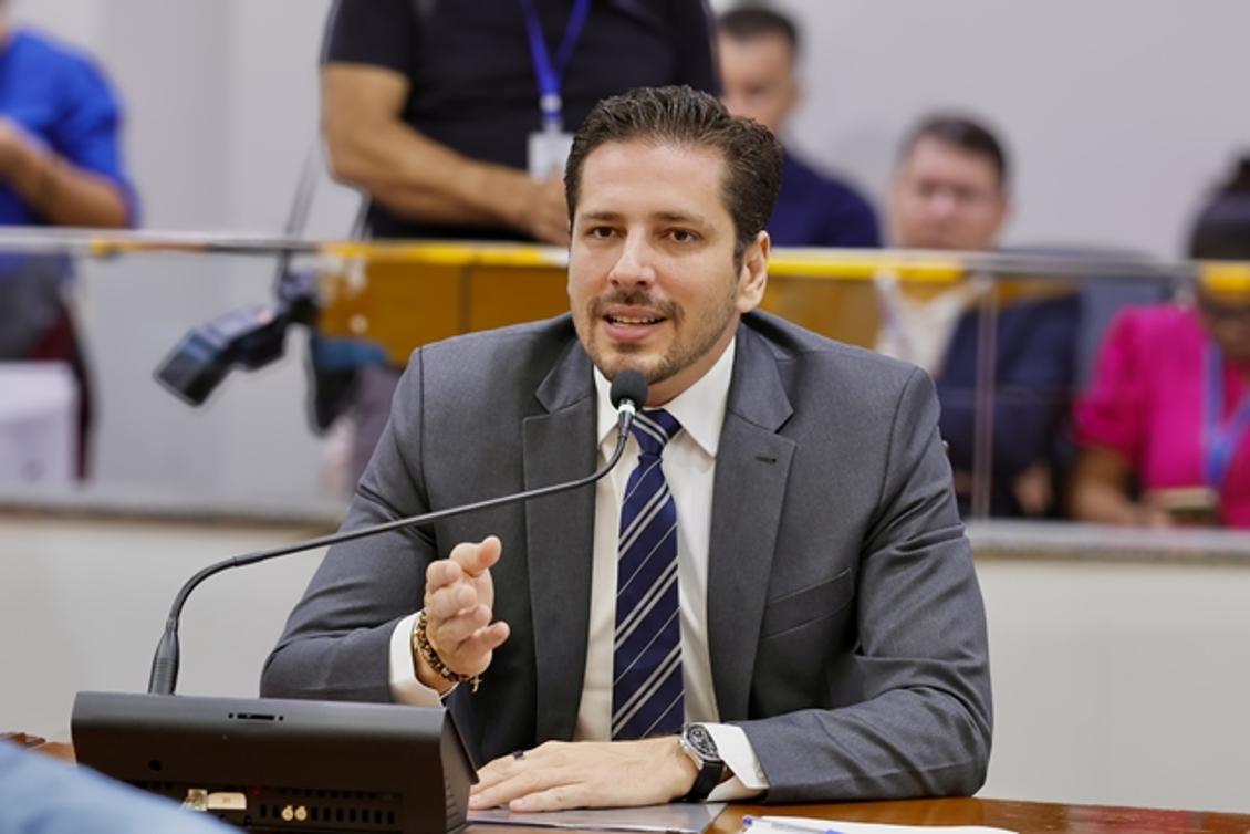 Olyntho foi o relator do Projeto de Lei de Diretrizes Orçamentárias de 2026 na Comissão de Finanças