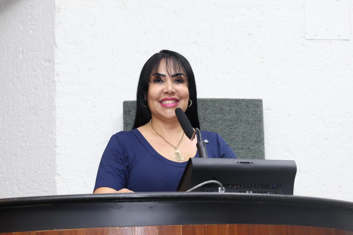 Janad Valcari solicita poços artesianos para garantir acesso à água em comunidades de Mateiros