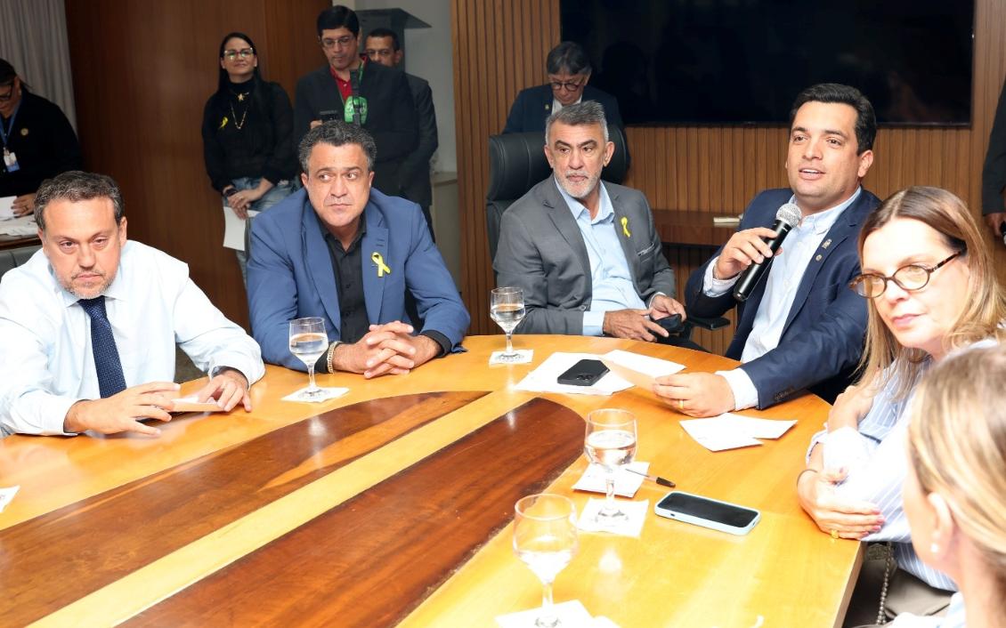 Deputados se colocaram à disposição para buscar esclarecimentos sobre a execução do programa