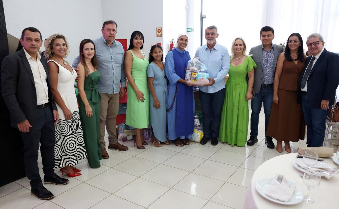 Sementinhas do Amor foi a instituição escolhida para receber as doações Sementinhas do Amor foi a instituição escolhida para receber as doações