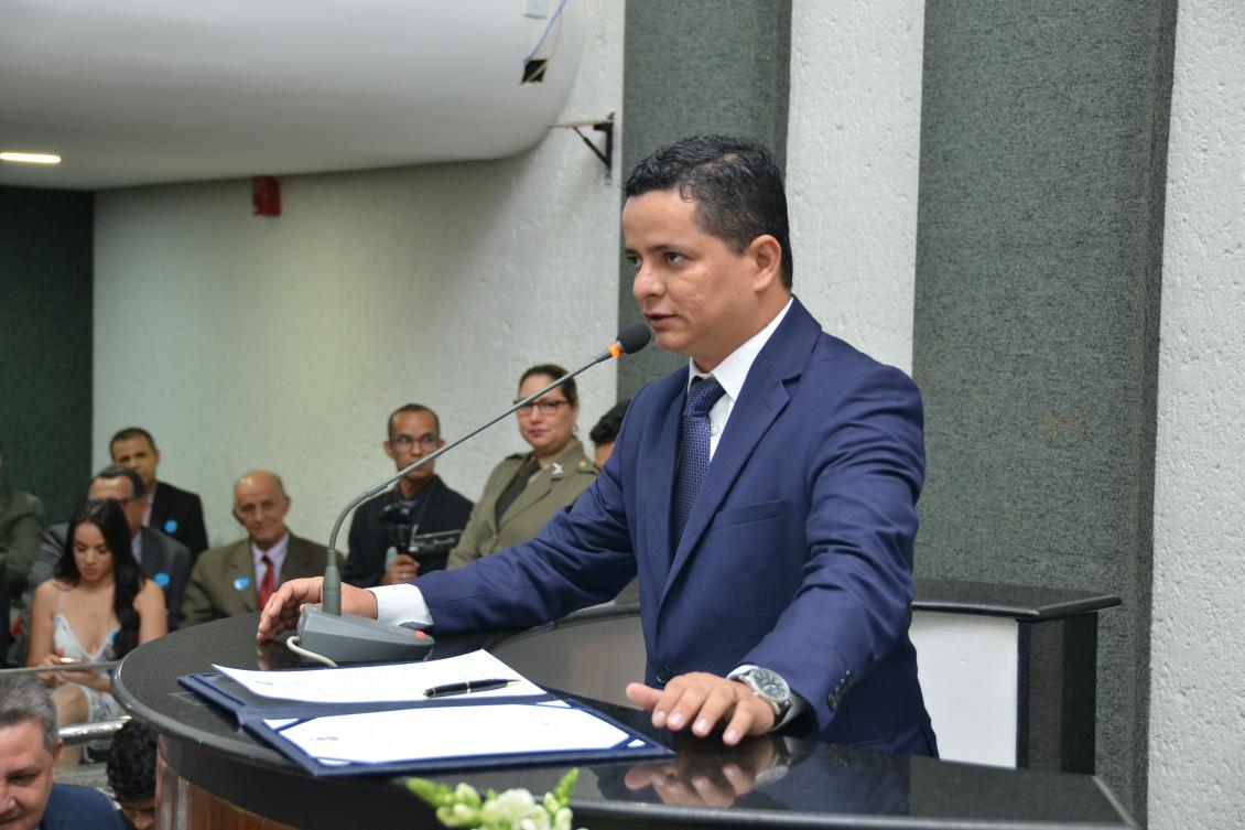 Jorge Frederico na tribuna da Assembleia