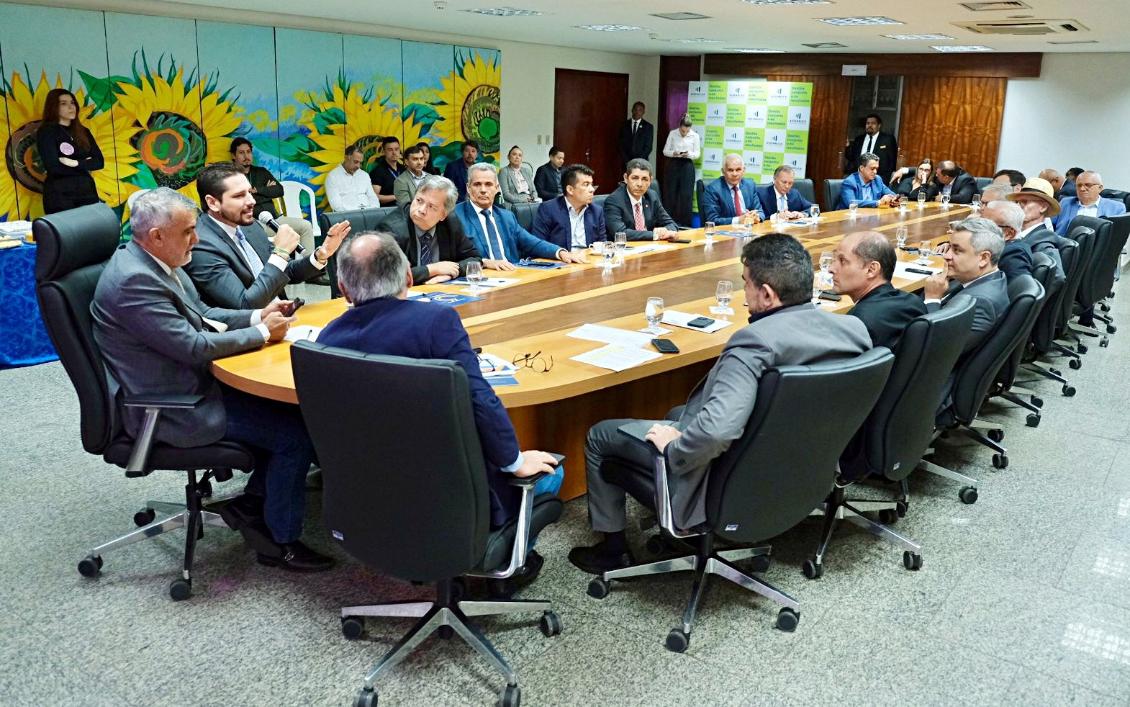 Na oportunidade, foram abordados os repasses legais destinados aos Poderes e instituições Na oportunidade, foram abordados os repasses legais destinados aos Poderes e instituições
