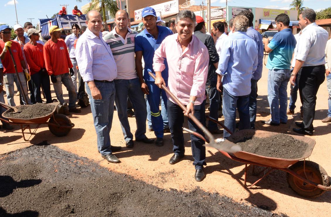 Parlamentares acompanham lançamento de obras em Taguatinga
