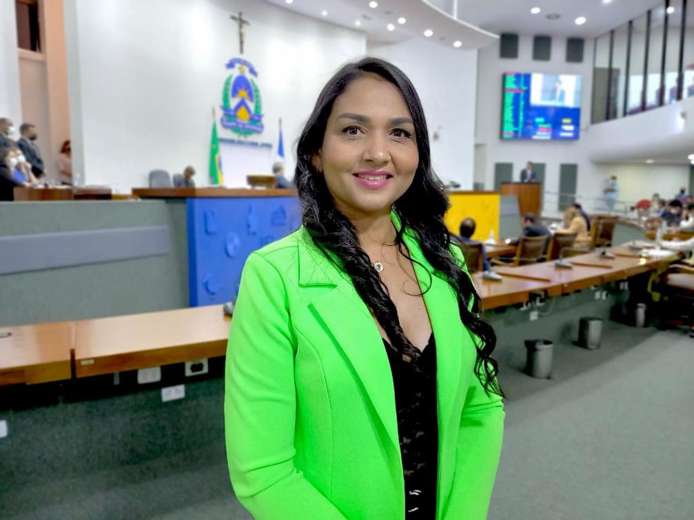 Em discurso, a deputada estadual Vanda Monteiro destacou a atuação do parlamento tocantinense.