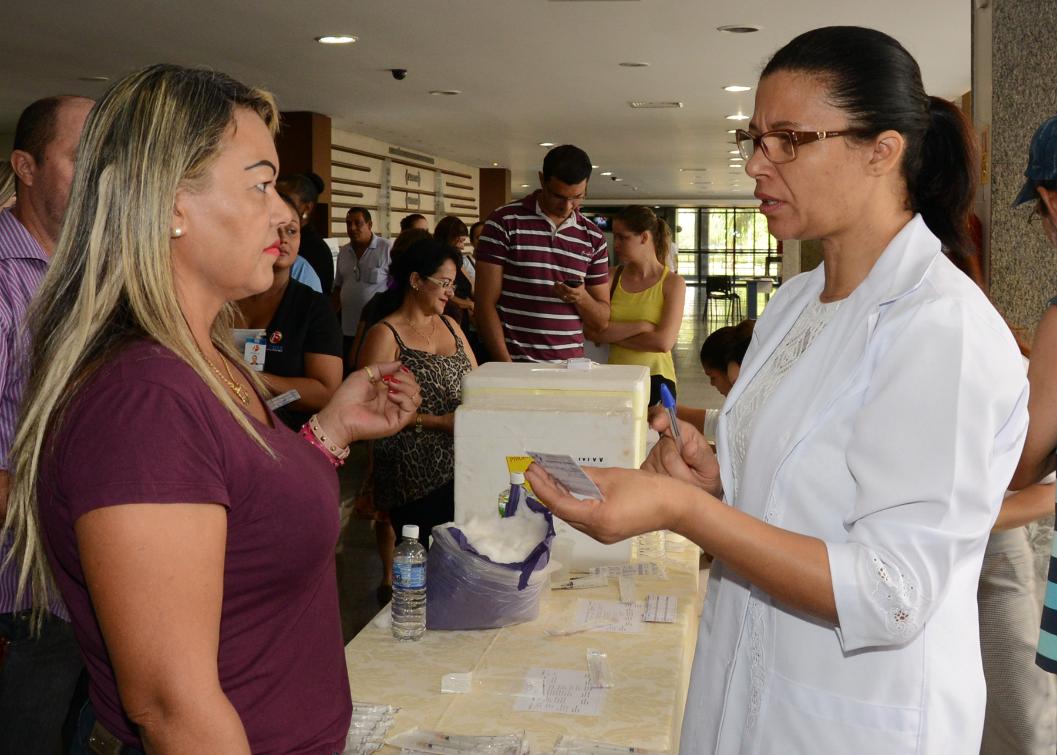 Especialista diz que autoestima inibe a relação com mundo