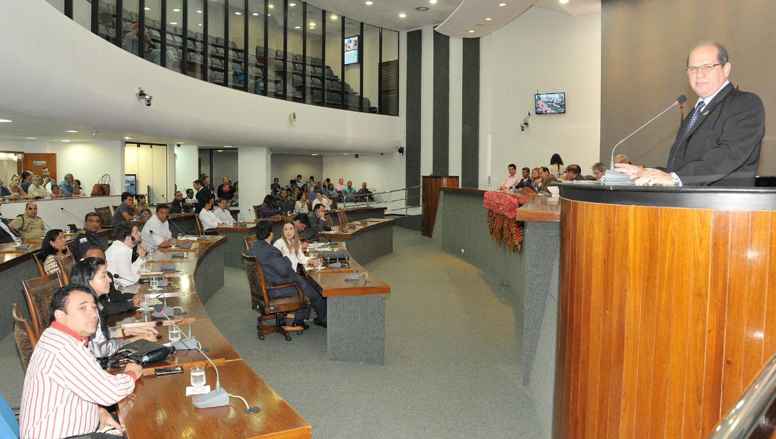 Deputados e homeageados na dia nacional da cultura
