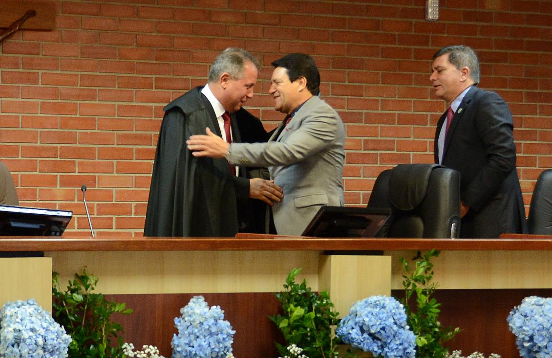 Presidente Damaso prestigia posse do Presidente do TJ