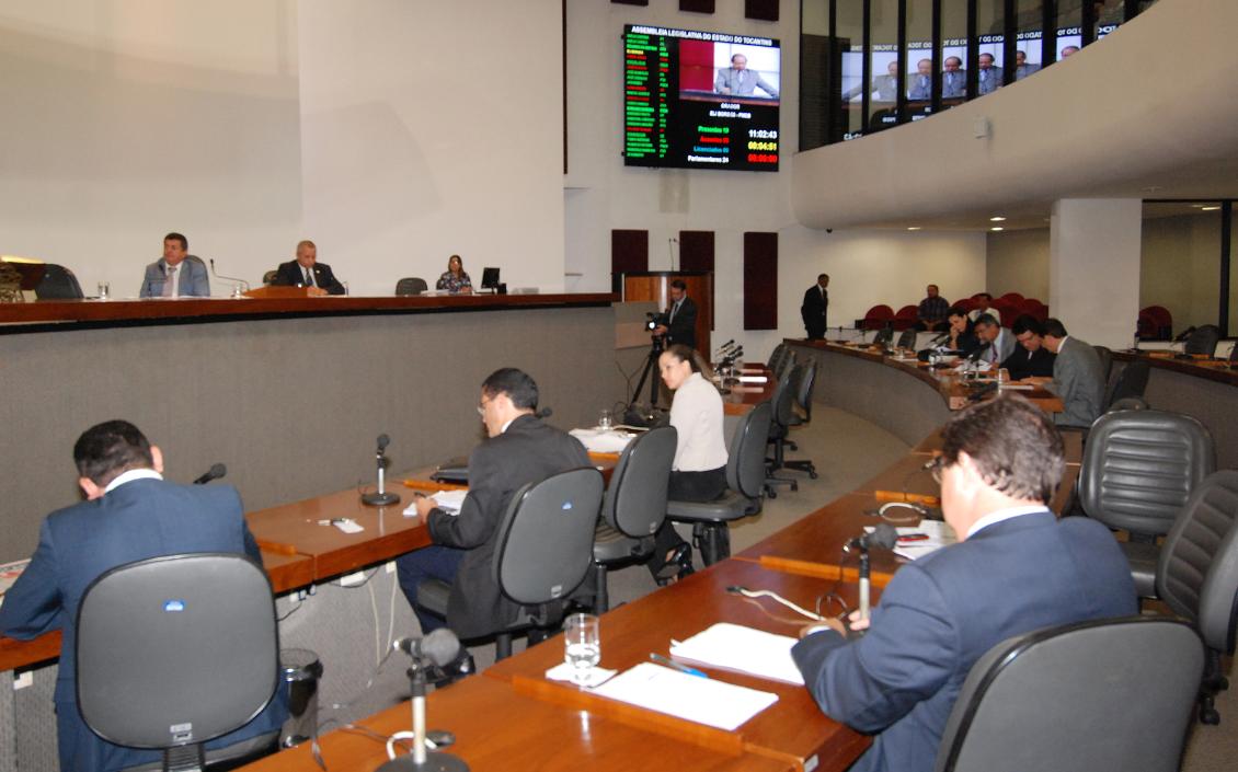 Deputados reunidos no Plenário