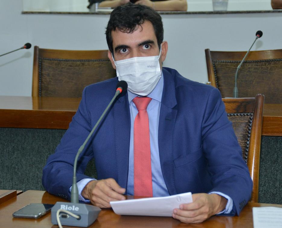 Ayres solicita incentivo fiscal à piscicultura que é uma das cadeias que mais cresce no estado Ayres solicita incentivo fiscal à piscicultura que é uma das cadeias que mais cresce no estado