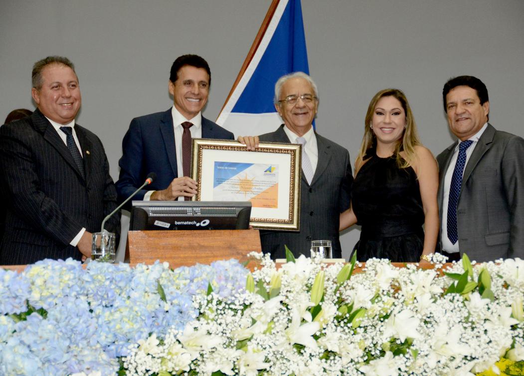 Ex-governadores foram homenageados na Assembleia Legislativa nos 27 anos do Tocantins