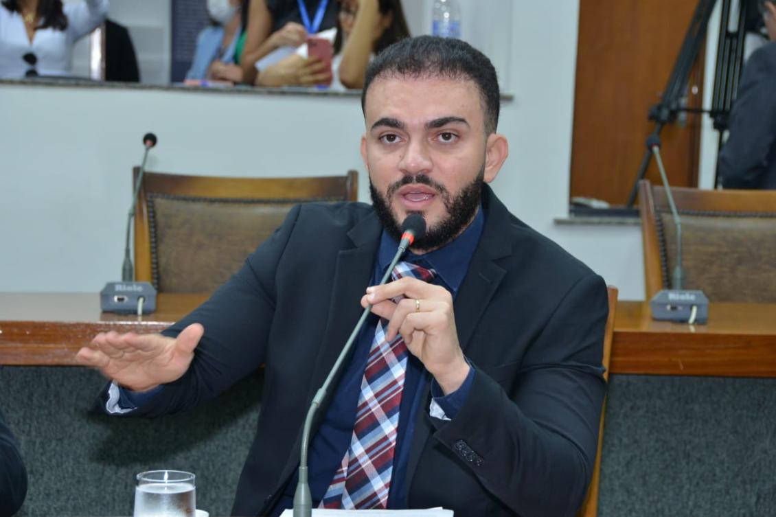 Proposta é de autoria do deputado Léo Barbosa