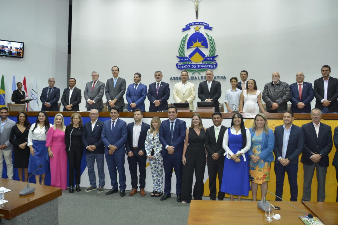 Os membros da UPM se reúnem para a troca de experiências e aprendizado entre os parlamentares.