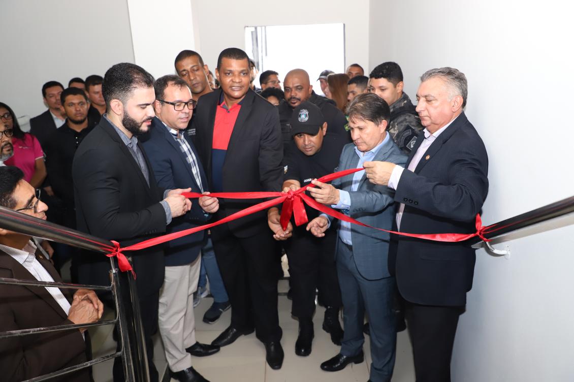 Léo Barbosa participa da entrega da nova sede da Superintendência do Sistema Penal. Léo Barbosa participa da entrega da nova sede da Superintendência do Sistema Penal.