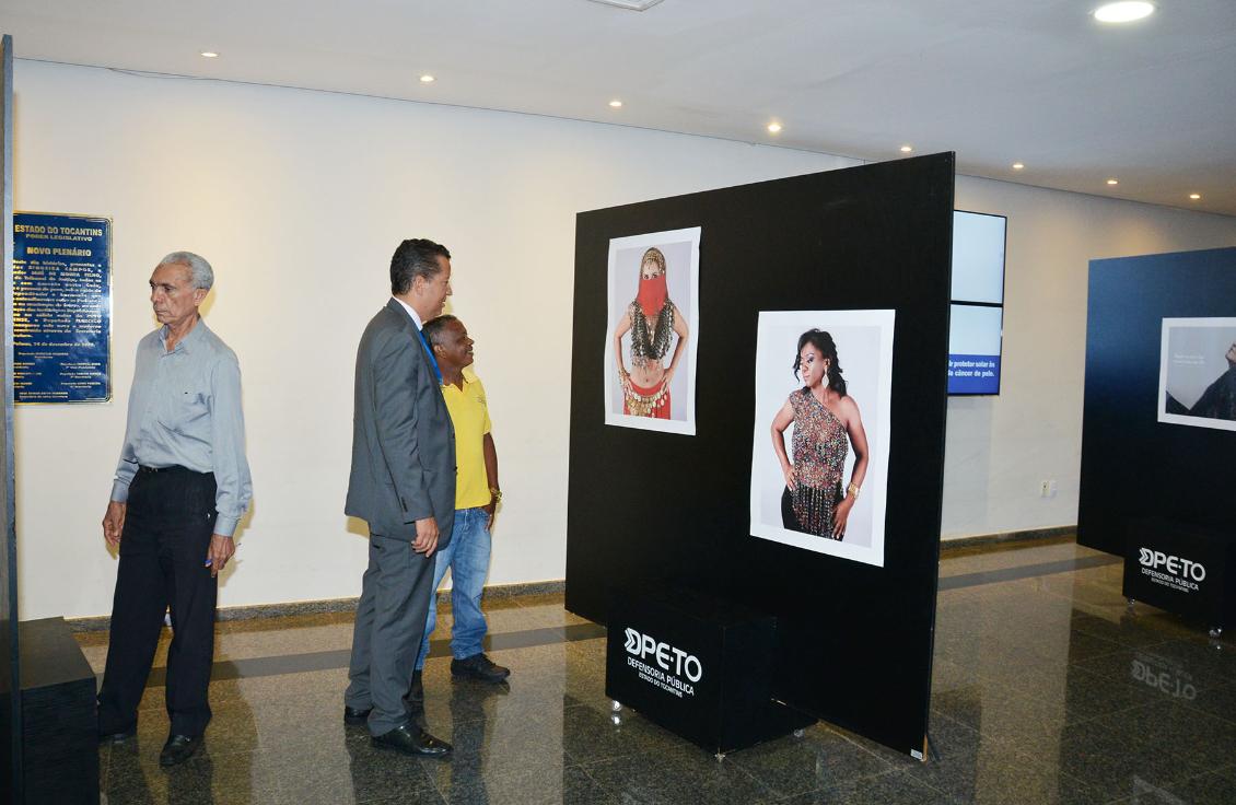 A Mostra é assinada pela repórter fotográfica Loise Maria