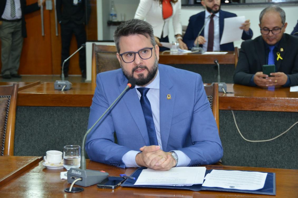 Deputado Mantoan alerta para necessidade de atualização da Constituição do Tocantins 