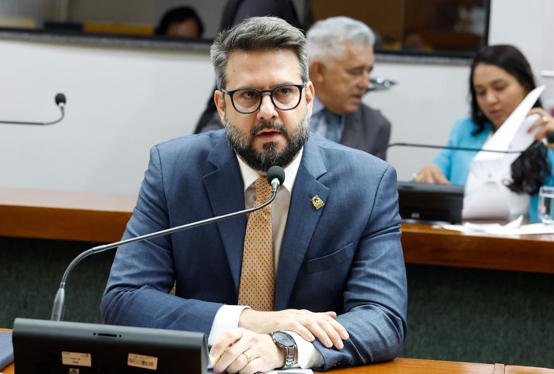PL prevê campanhas e canal de denúncias  PL prevê campanhas e canal de denúncias
