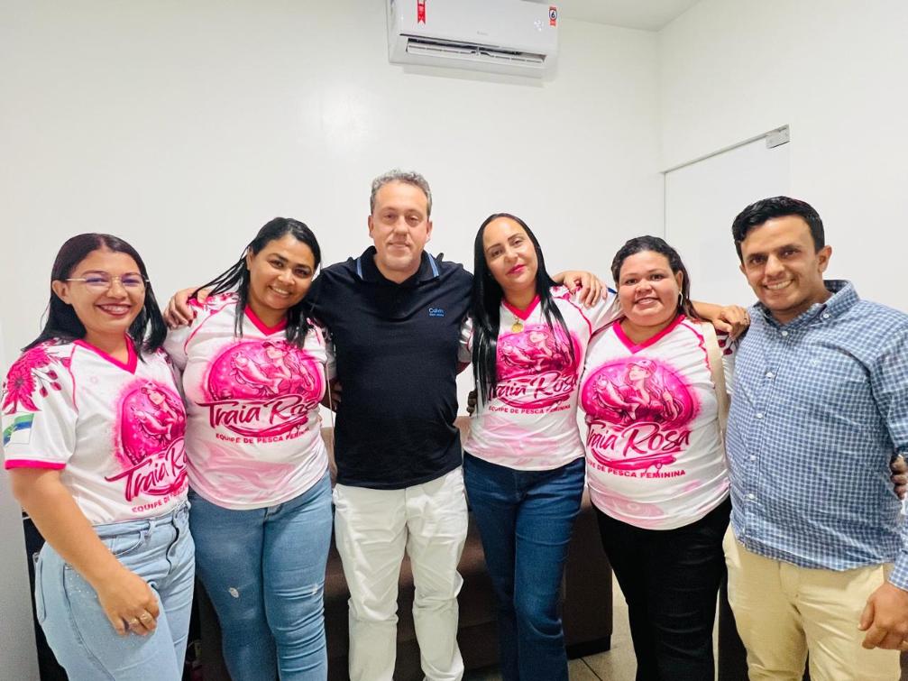 O deputado ouviu também as demandas do grupo e se colocou à disposição para apoiar a equipe.
