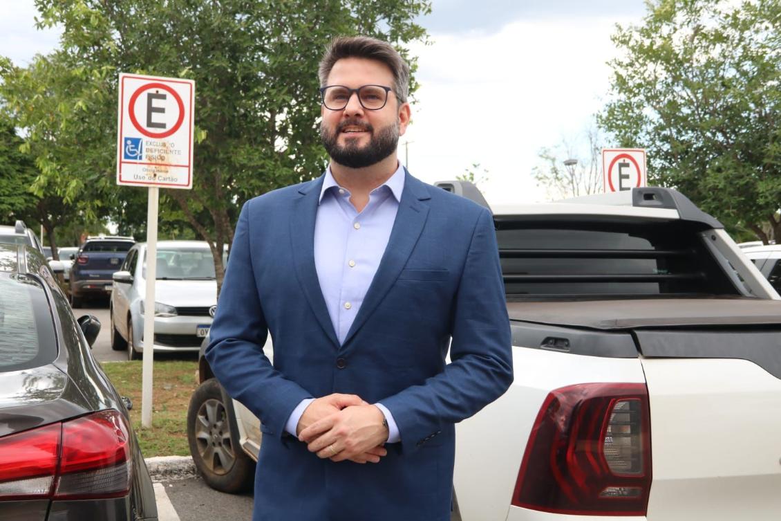 Deputado Mantoan solicita vagas de estacionamento na Aleto para pessoas neurodiversas