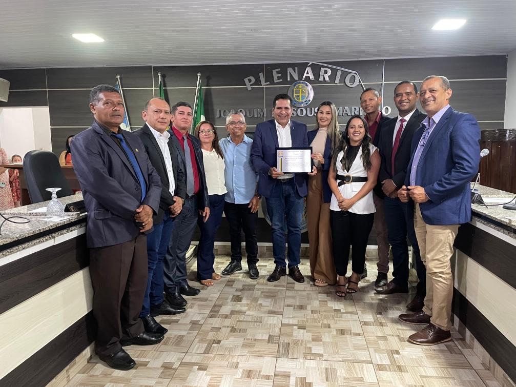 Deputado ainda anunciou um novo recurso para a compra de ambulância Deputado ainda anunciou um novo recurso para a compra de ambulância