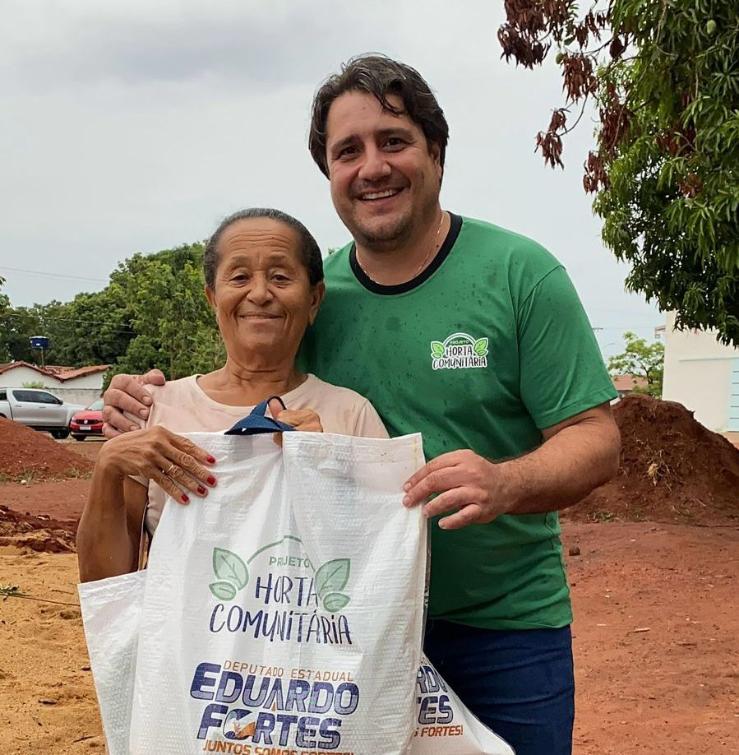 Incentivador do esporte, Eduardo Fortes atende milhares de pessoas em sua barraca na Copa do Craque