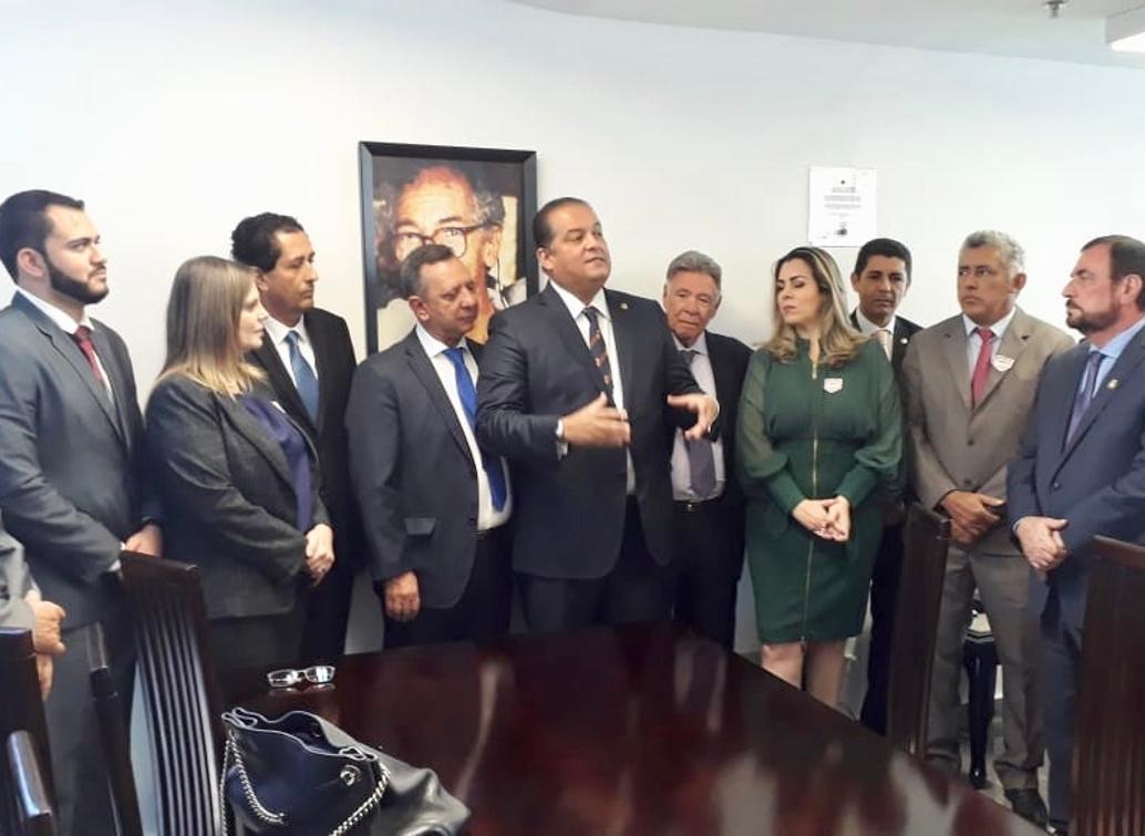 Para Andrade, o apoio do senador é fundamental para a realização das obras que o Tocantins precisa